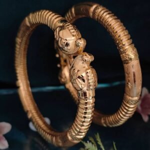 Elegant Antique Kadli AK-002