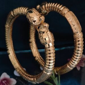 Elegant Gold Antique Kadli AK-004