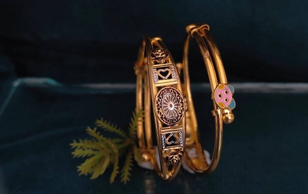916 Gold Hallmarked Bachha Kadli BB-041