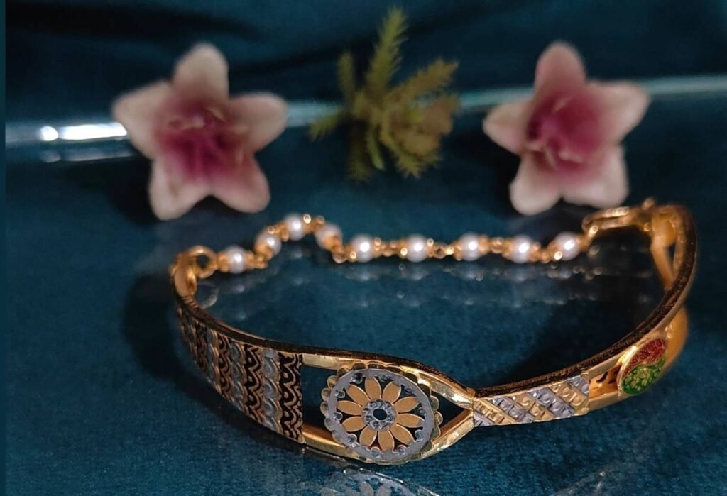 916 Gold Stylish Ladies Bracelet LB-008