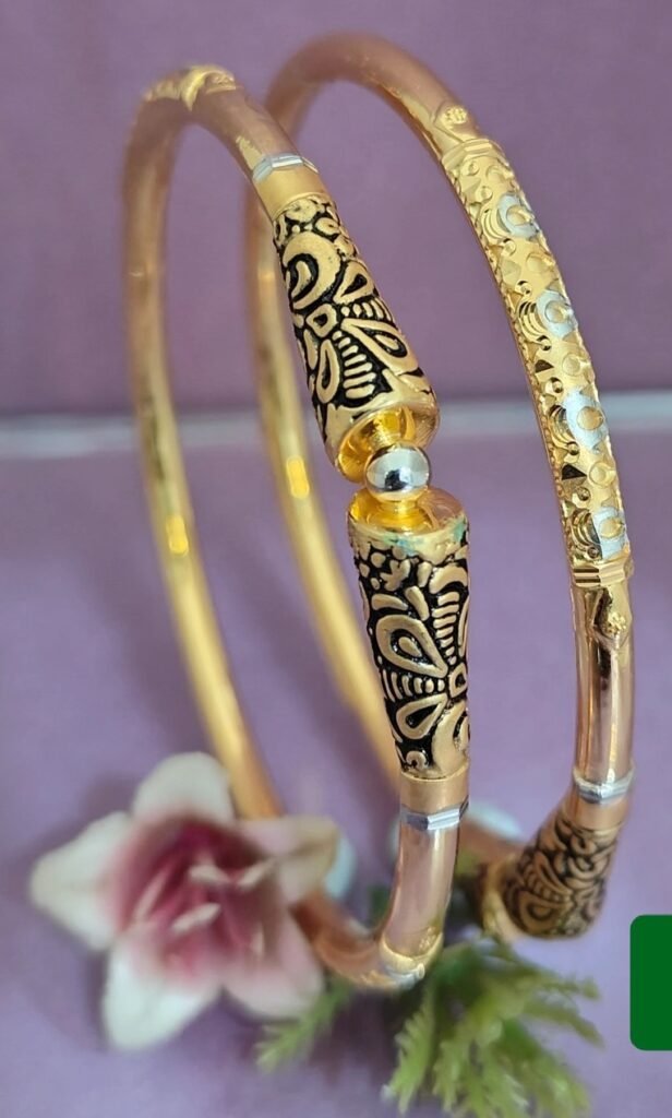 916 Gold Unique Single Pipe Kadli SP-445