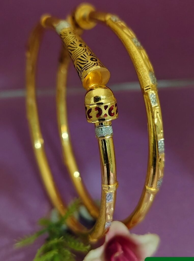 916 Gold Delicate Single Pipe Kadli SP-479
