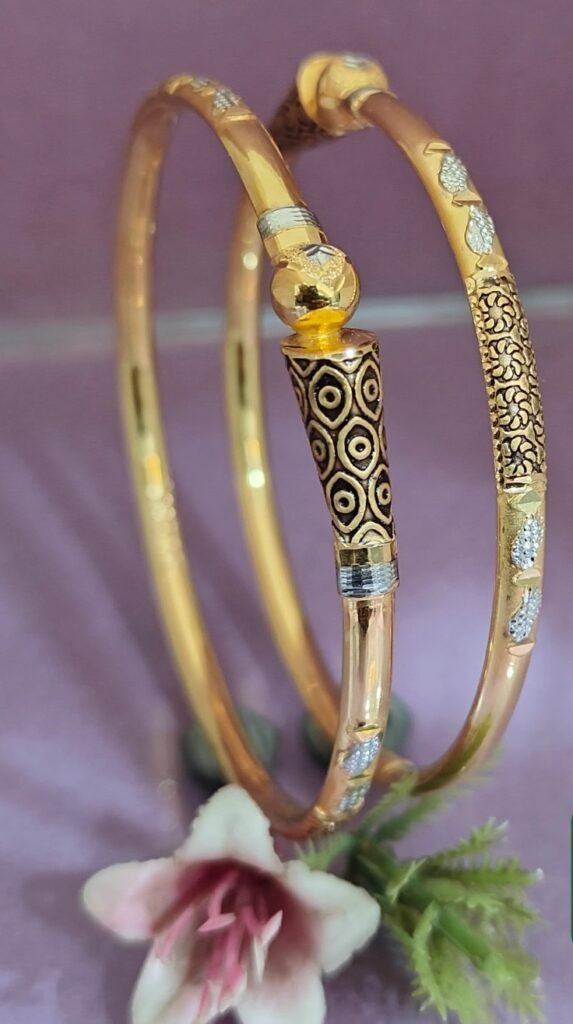 916 Gold Delicate Single Pipe Kadli SP-712